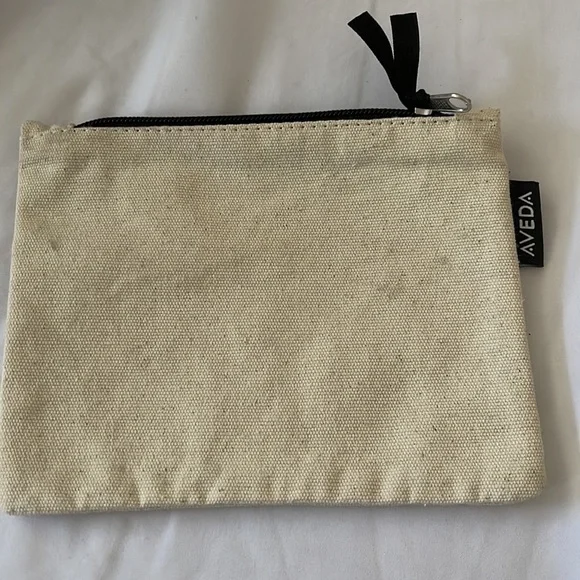 AVEDA - know what you’re made of - toiletry bag - Picture 2 of 2